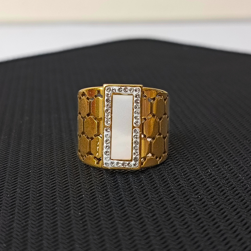 honeycomb sparkle ring (mother of pearl) honeycomb sparkle ring (mother of pearl)