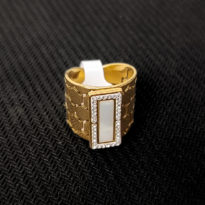 honeycomb sparkle ring (mother of pearl)